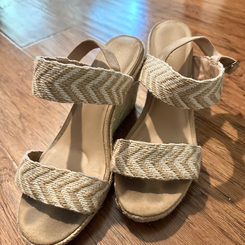 Old Navy Beige Braided Espadrille Wedge Sandals
